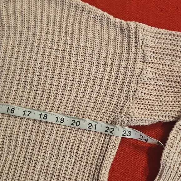 Brandy Melville Blush Pale Pink Oversize Cropped Crew neck Sweater OS - Picture 3 of 6